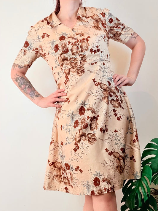 Vintage 1970s Shirt Dress Floral Collared Dress in Cream and Brown Size 14