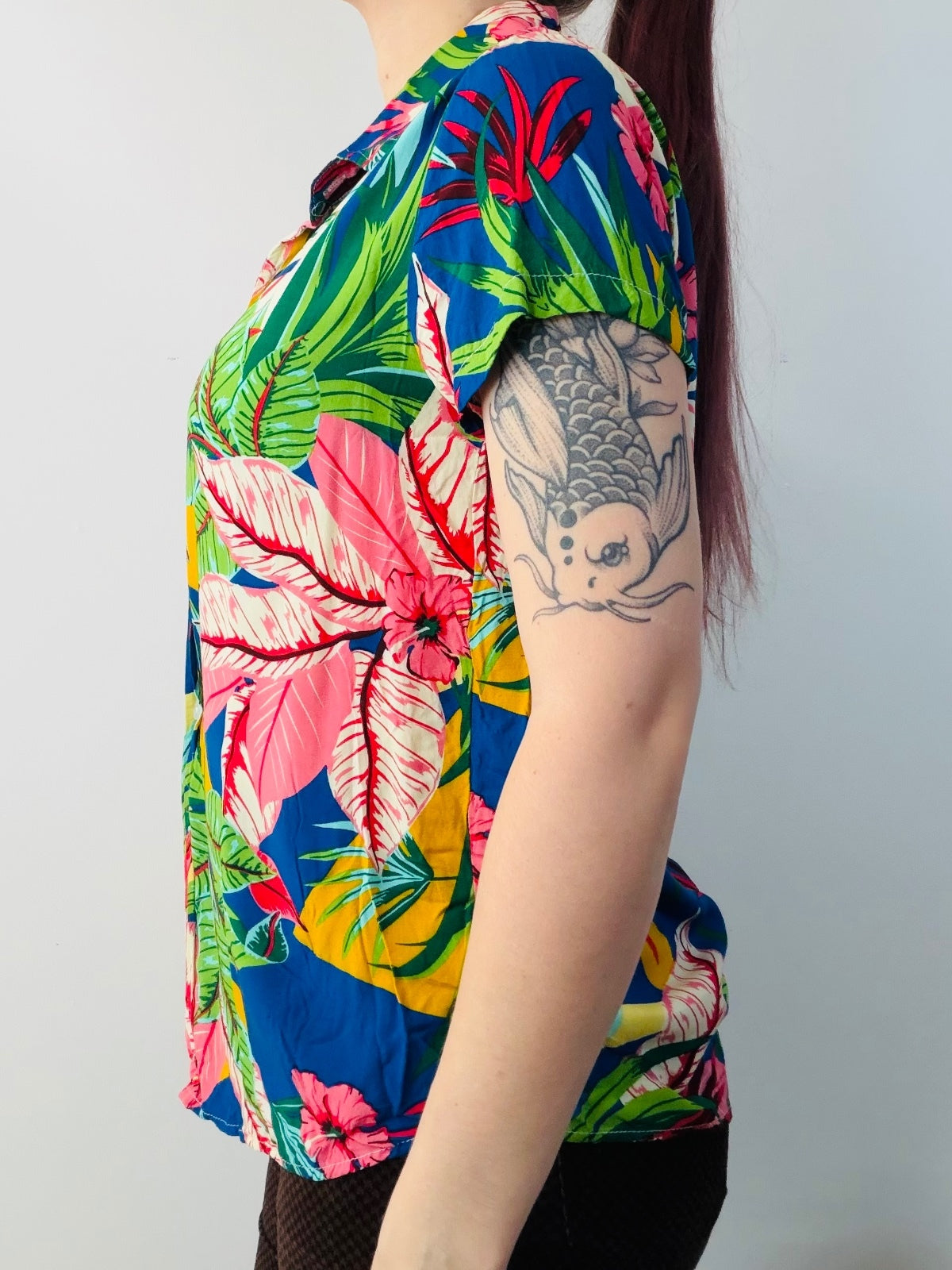 Hawaiian Shirt Size 14 Tropical Print Short Sleeve Button-Up Blouse Holiday top