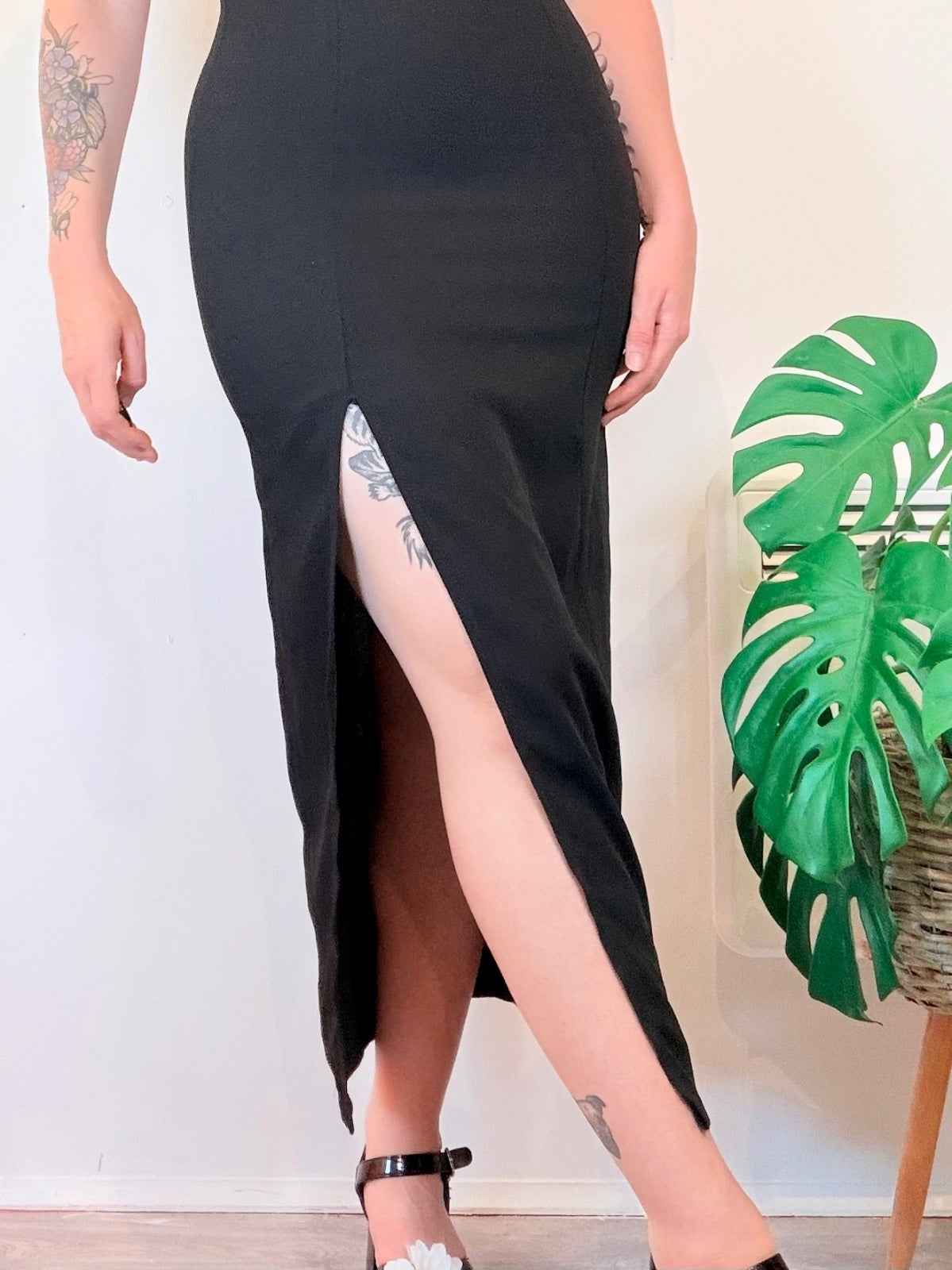 Vintage 1980s Cocktail Dress Black with Faux Fur Collar and Side Slit Size 10