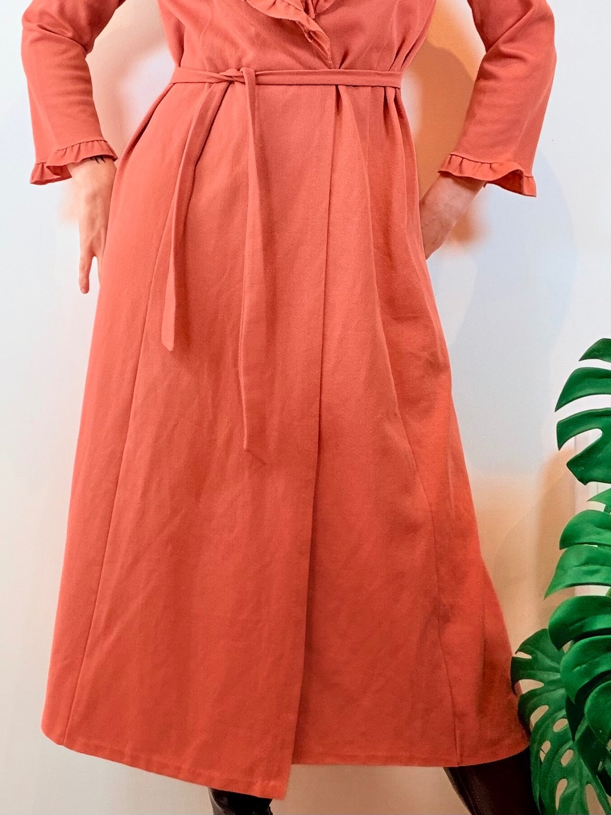 Vintage 1960s Duster Dress Jacket Ruffle Trim Long Sleeve House Coat Size 10 12