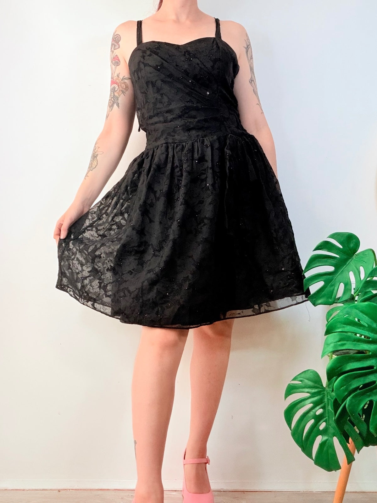 vintage 1980s Party Dress Black Sparkly A line Sweetheart Neckline Size 10 to 12