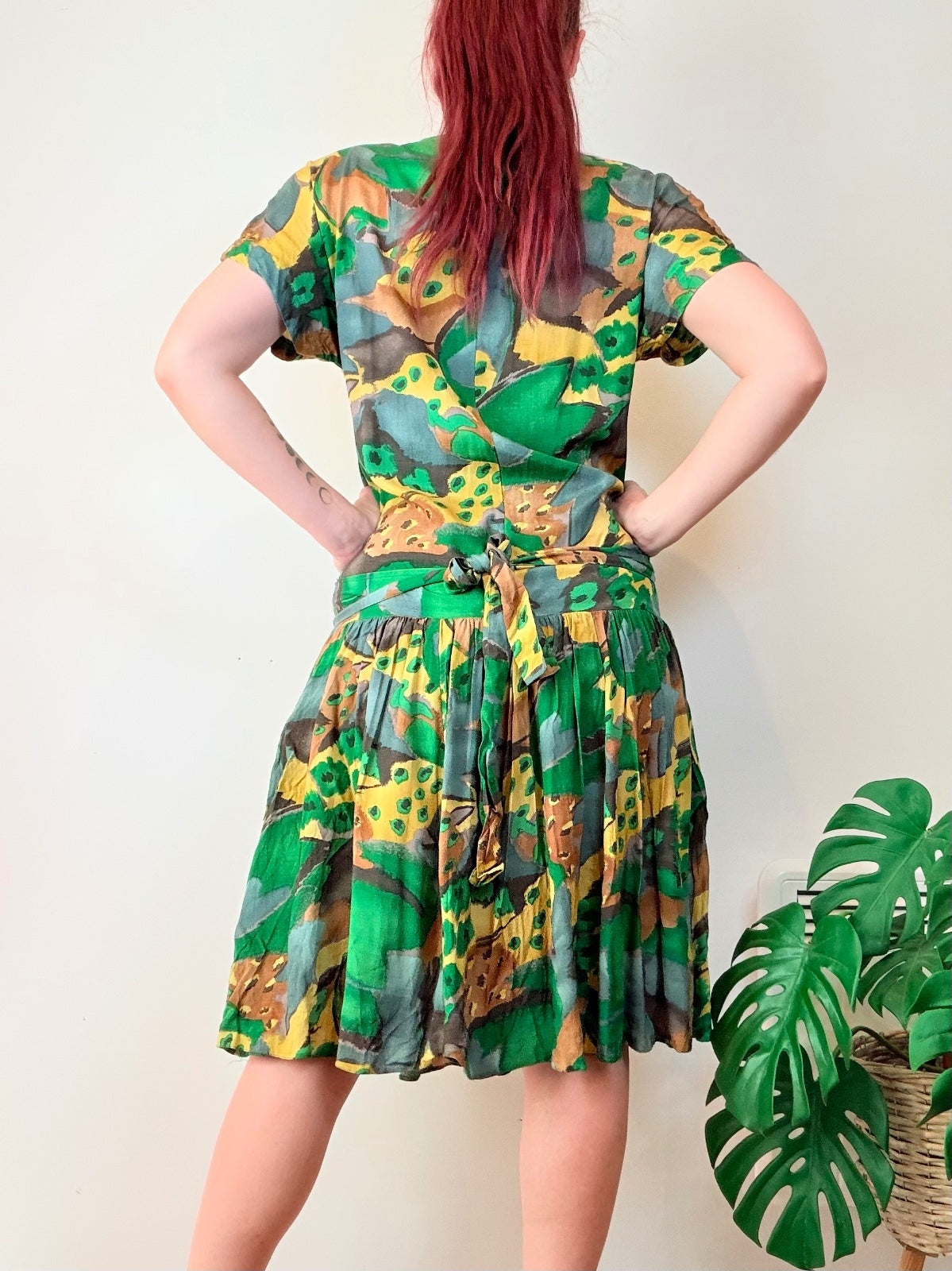 Vintage1980s Wrap Dress Green and Yellow Abstract Print Drop Waist Size 12