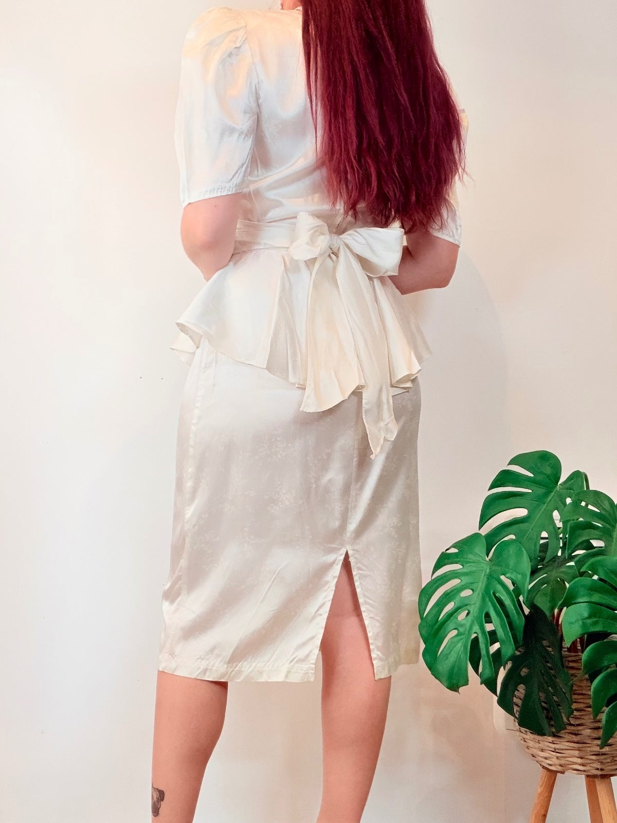 Vintage 1980s Cocktail Dress Cream Satin Peplum Dress with Bow Back Size 10