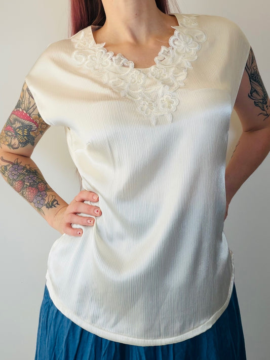 Vintage 1990s Cream Satin Top with Floral Lace Embroidered V Neck Size 16