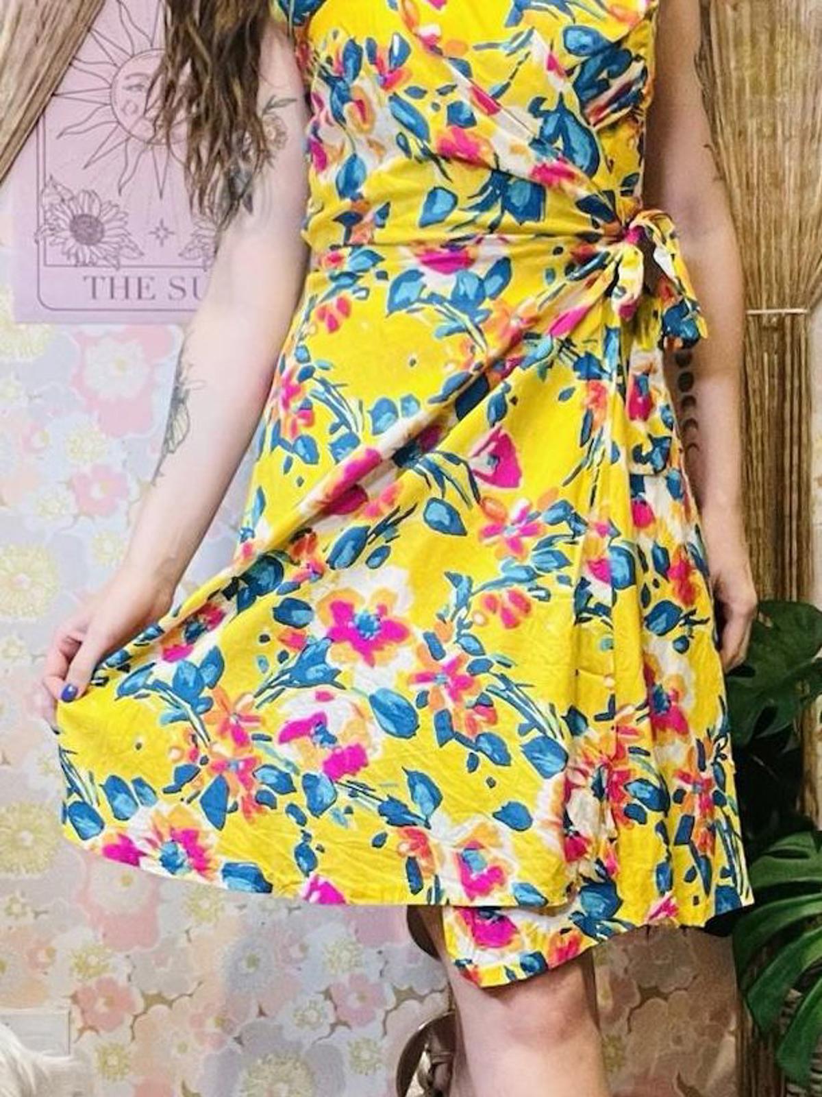 Vintage Summer Floral Dress Short Wrap Dress With Collar Bold Yellow Print 8 10