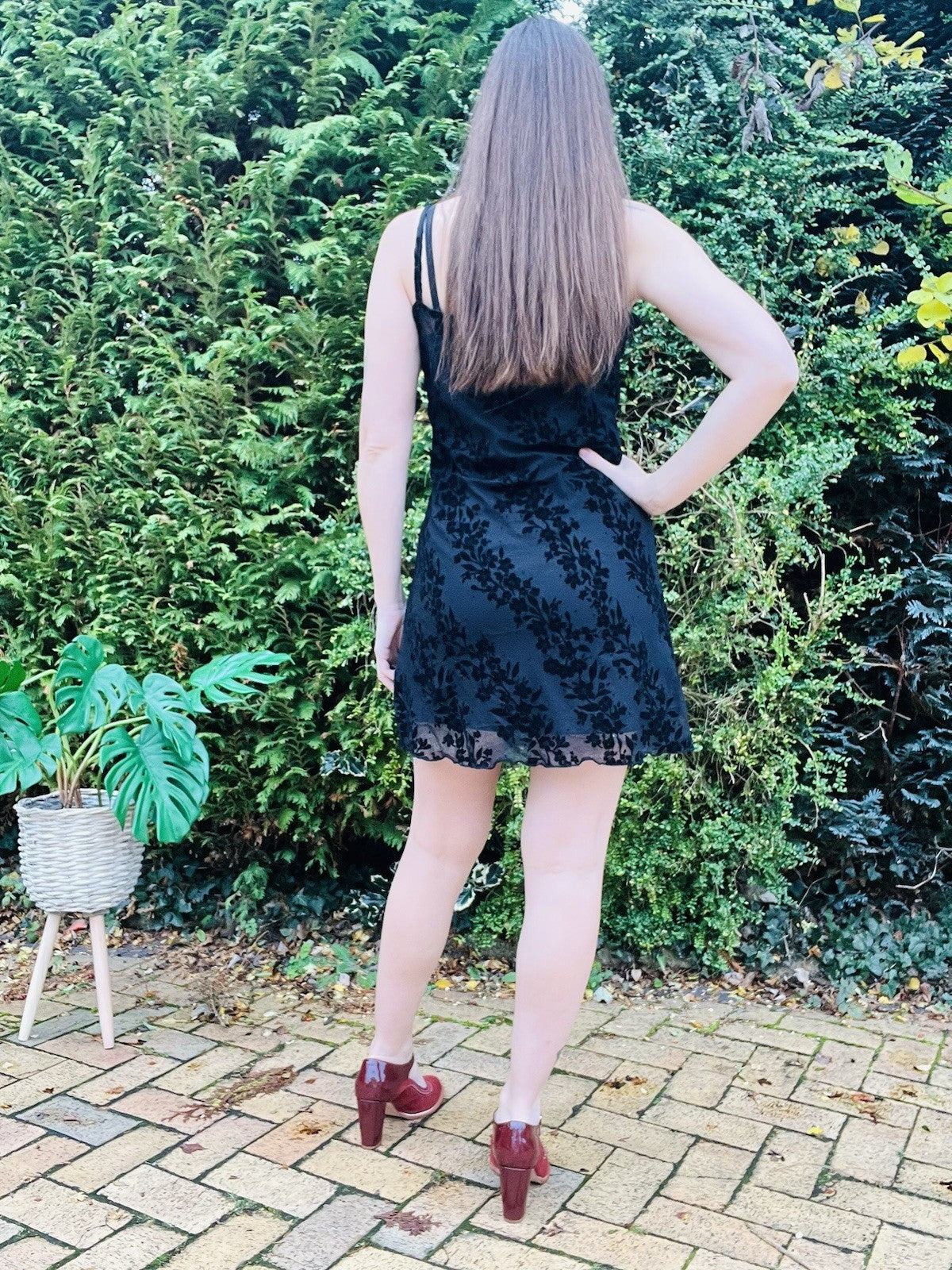 Y2K strappy mini dress Black Size 12 Whimsigoth Ditsy Floral Velvet Detail