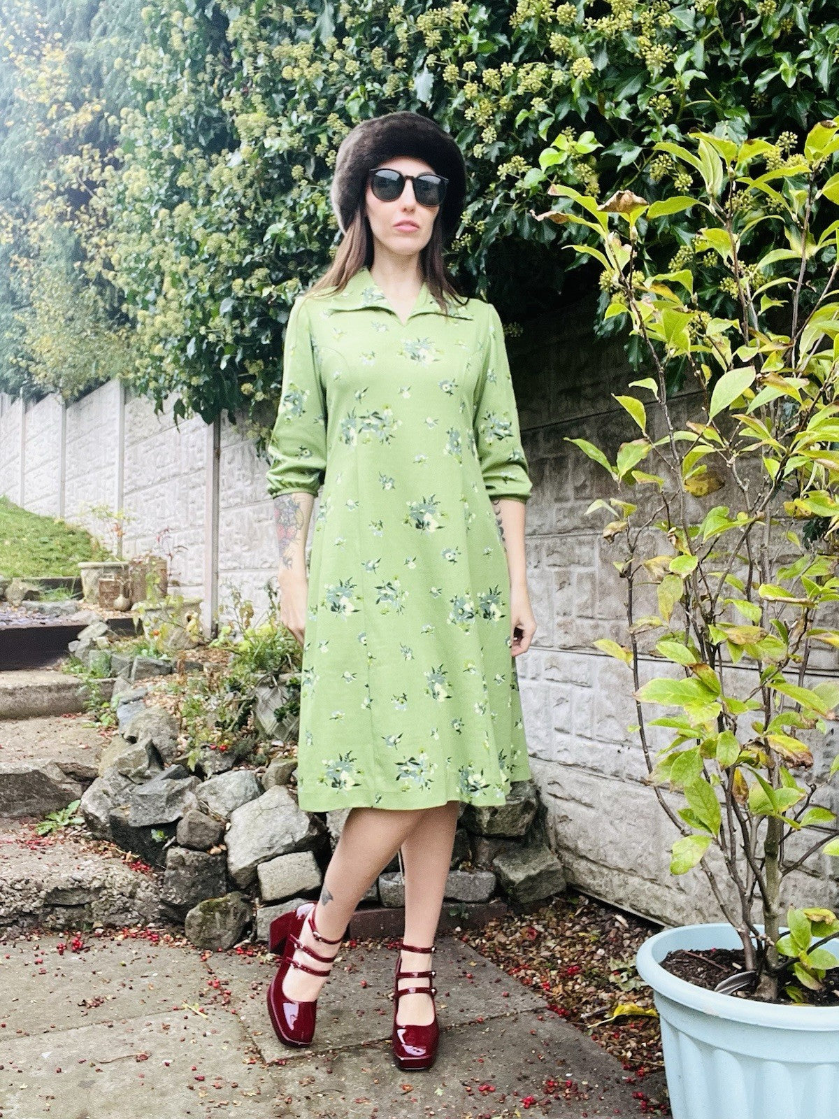 Vintage 1960s Tea Dress Green Size 14 Ditsy Floral Autumn Collared Midi Dress