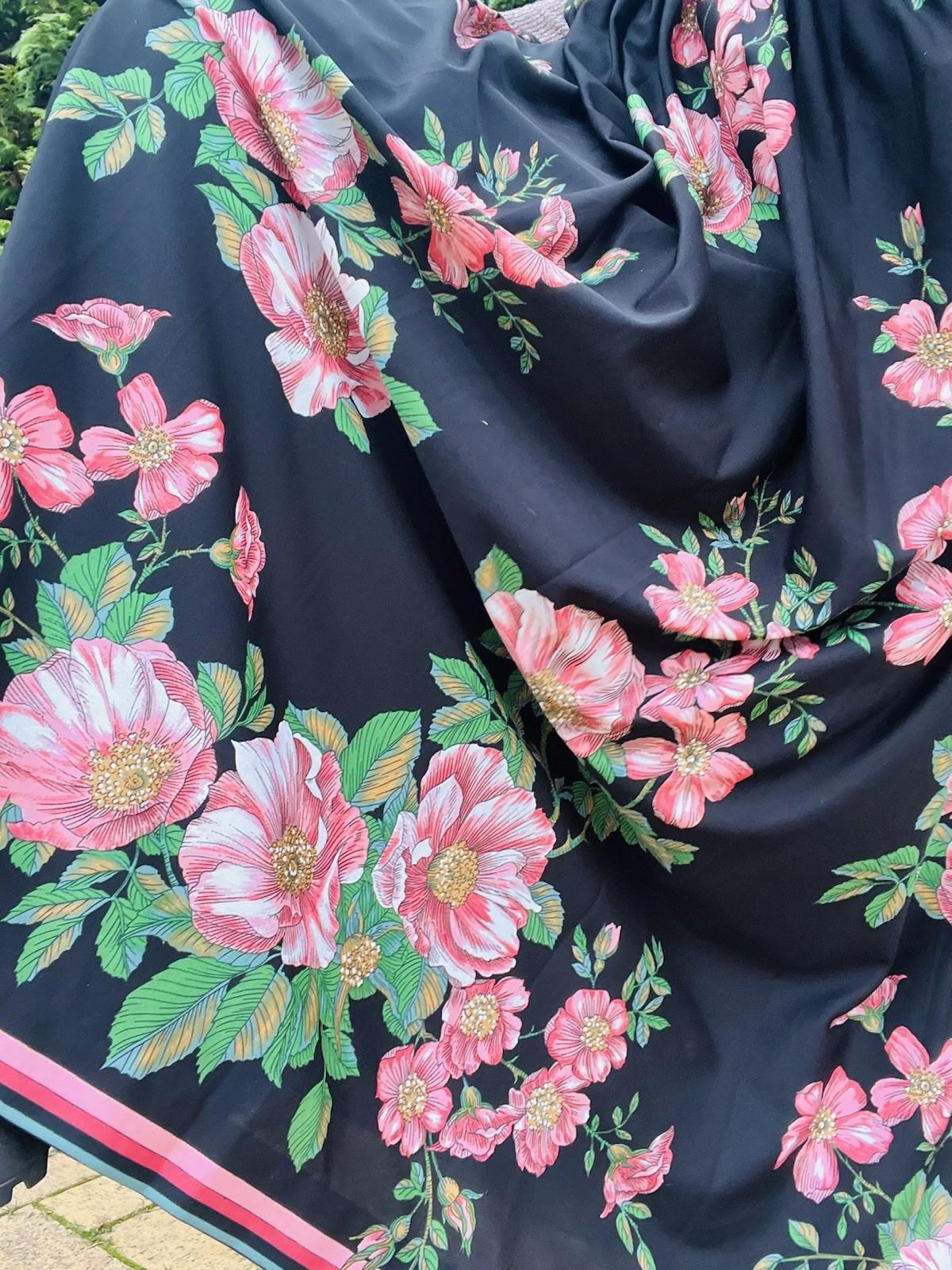 Vintage 1970s Maxi Skirt Long High Waist Bold Retro Flower Print Pink Black 6