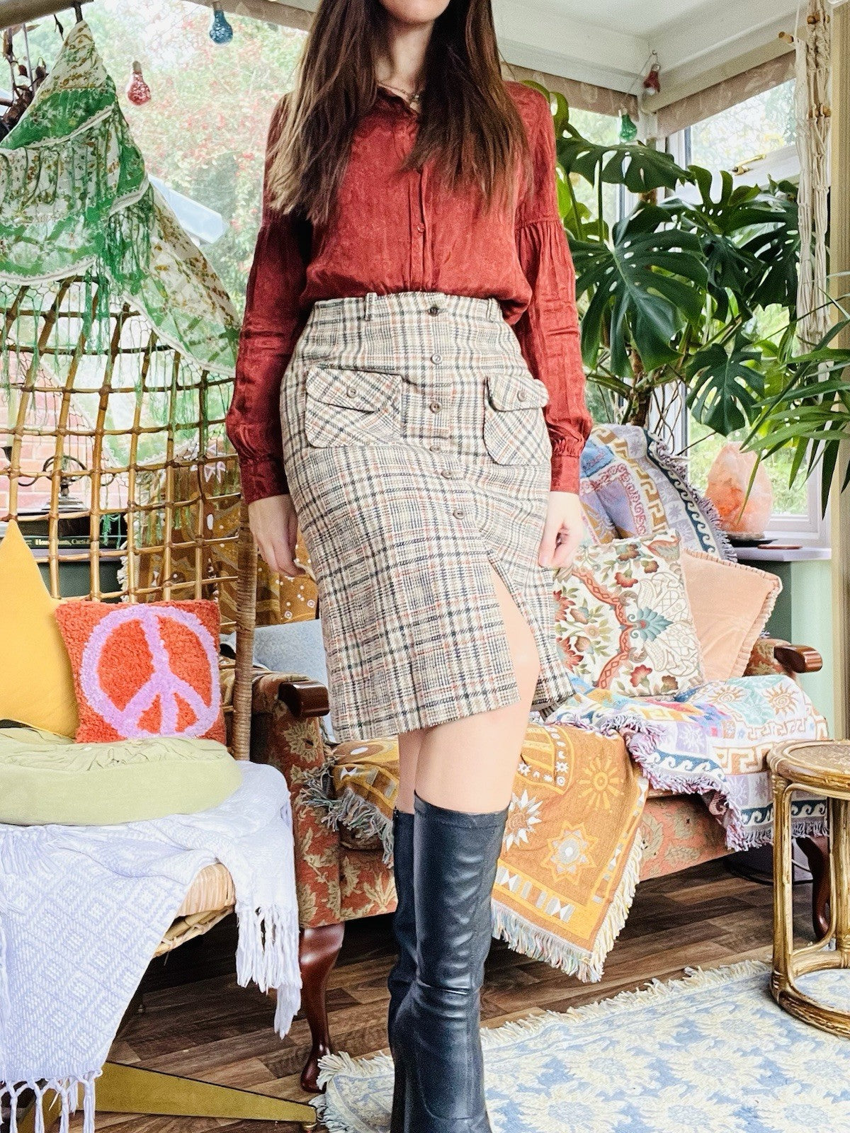 Vintage 1970s Tartan Skirt, Wool Plaid High Waist Button Skirt With Pockets 8