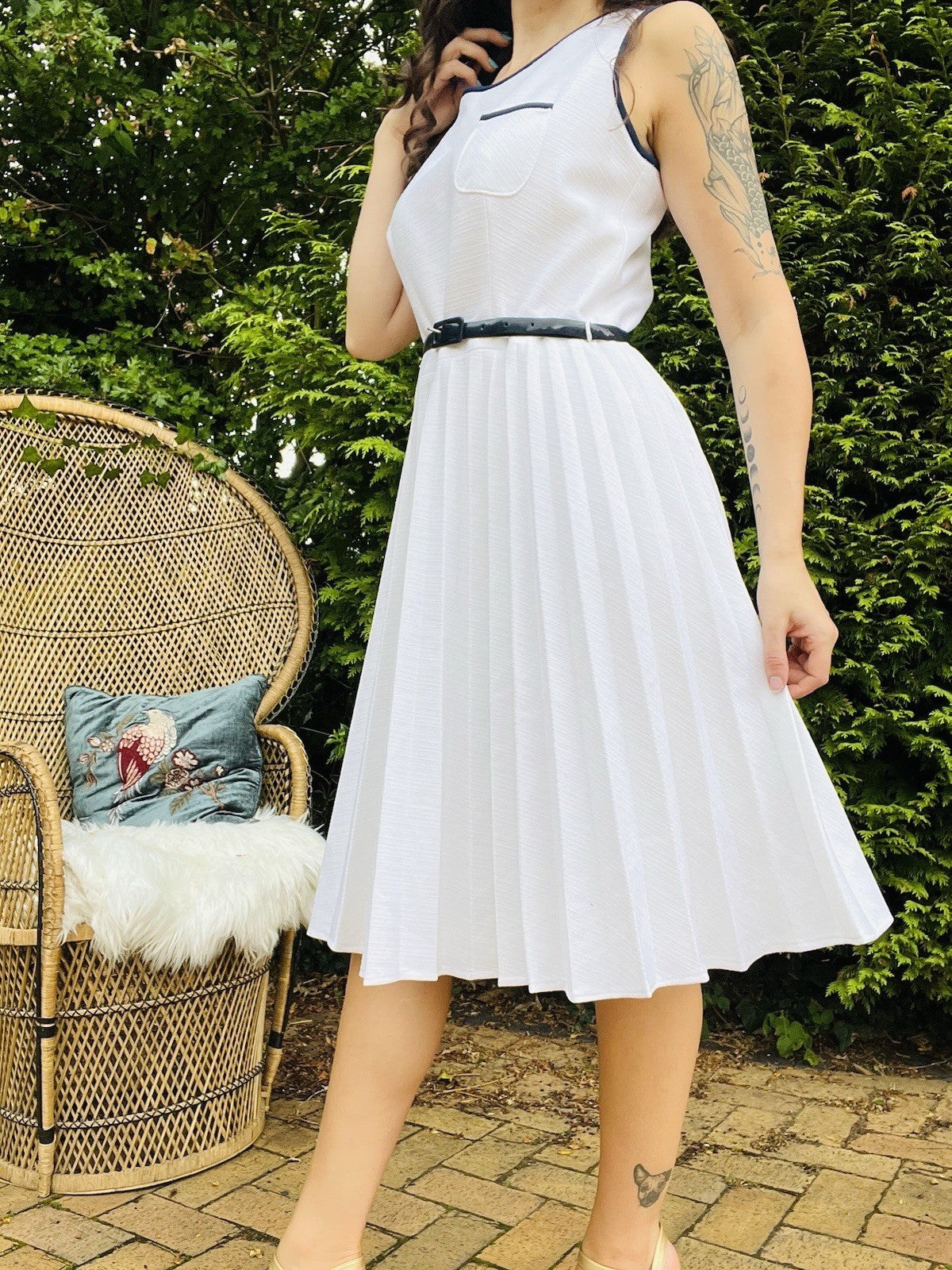 Vintage 1980s Summer Dress White Pleated Tennis Dress With Belt Midi Length 14