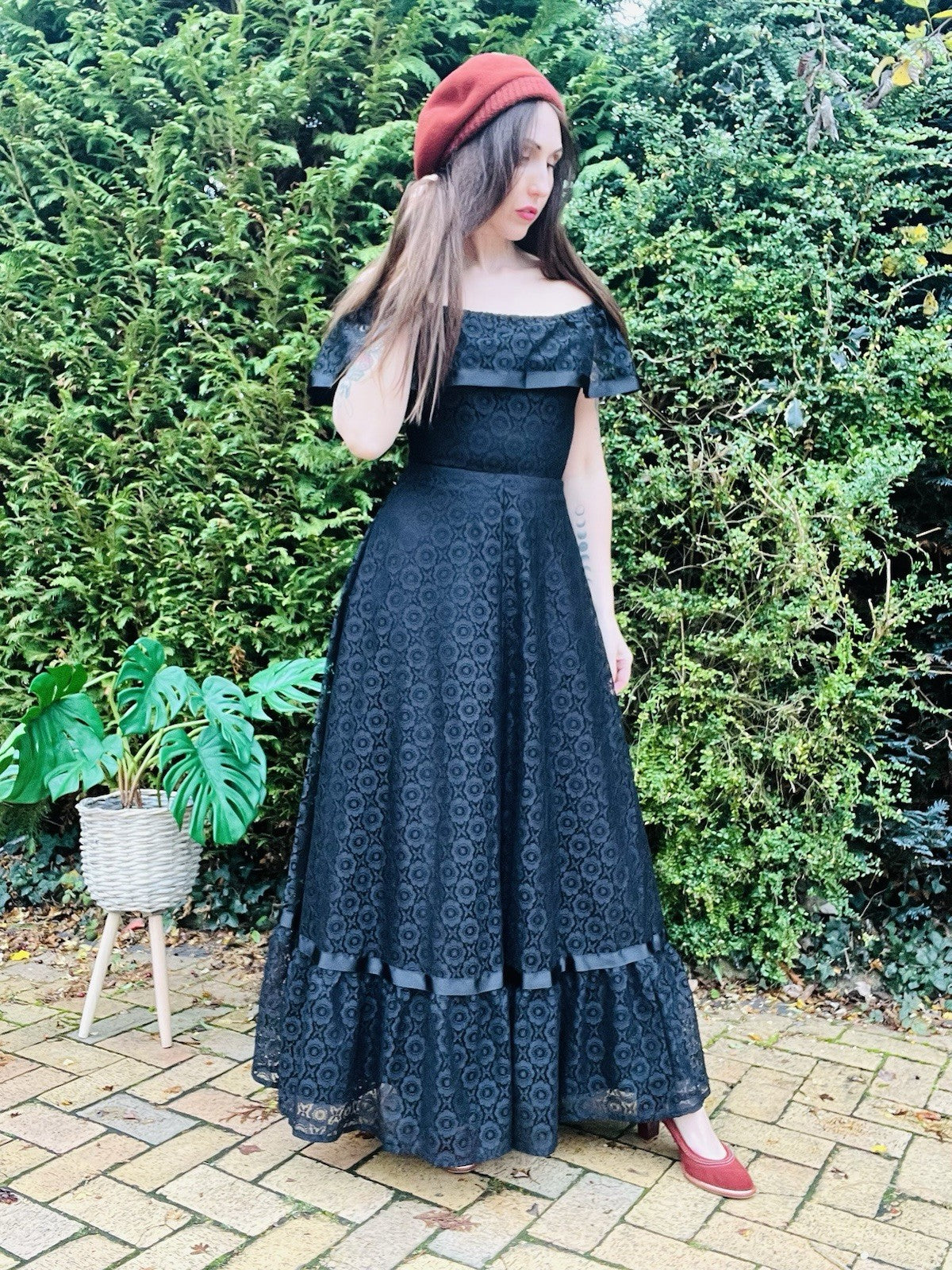 Vintage 70s maxi dress Black Size 8 by C&A Bardot Off Shoulder Whimsigoth Lace