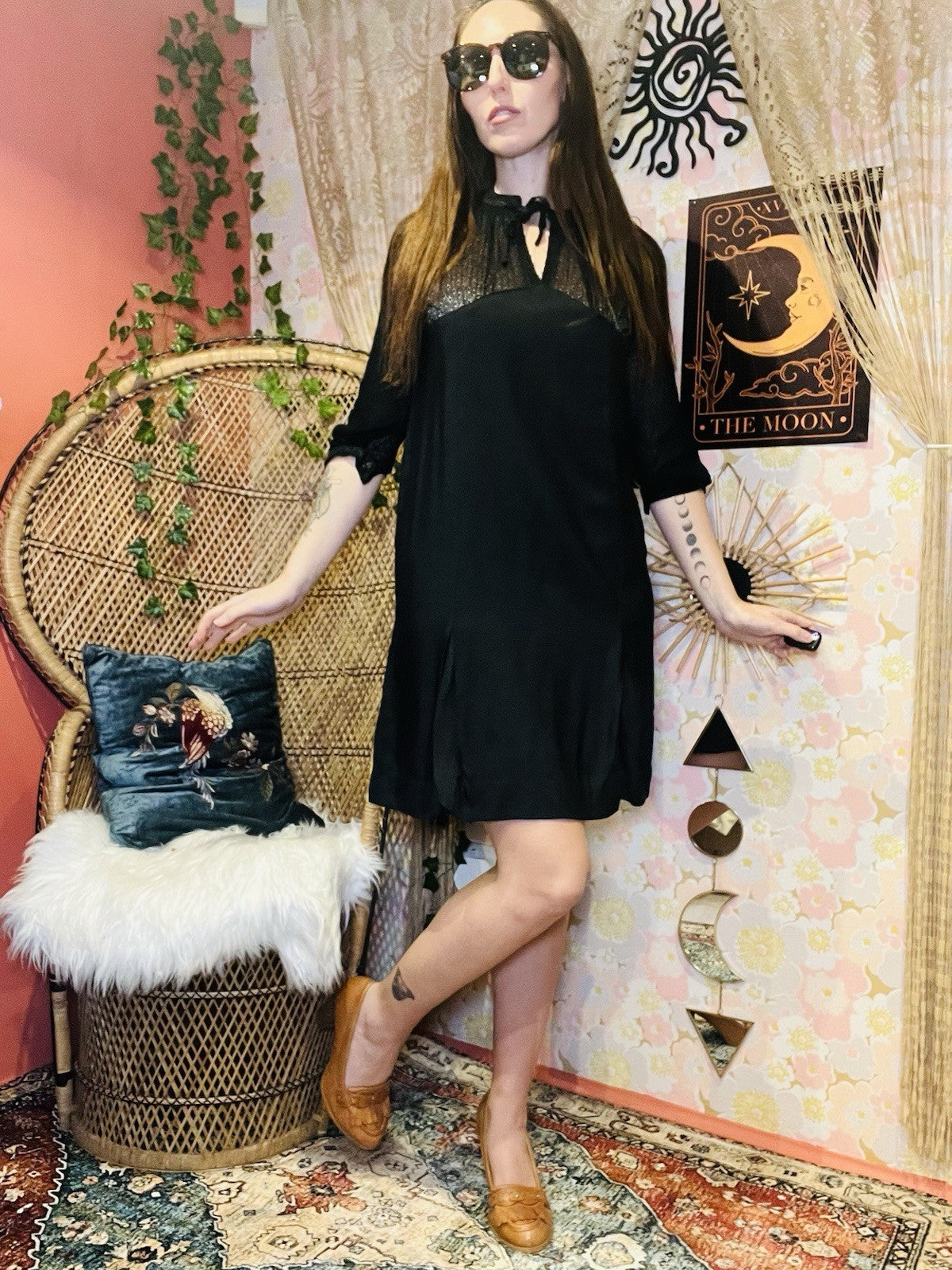 Vintage 60s Mini Dress Black Size 6 Retro 1960s Mod Gogo Sheer Lace Sleeve Dress