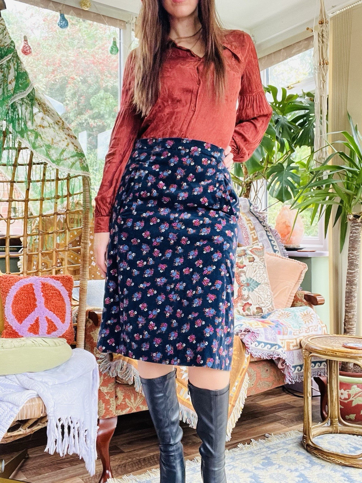 Vintage 1970s Velvet Skirt, Whimsigoth Ditsy Floral Hig Waist Midi Skirt Size 14