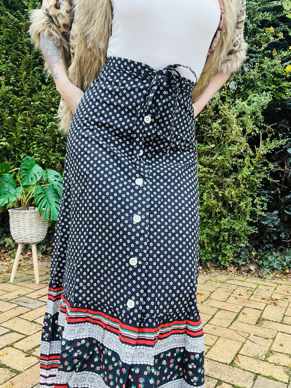 Vintage 70s Maxi Skirt Size 8 Ditsy Floral Cottage Cottagecore 100% Cotton Shirt