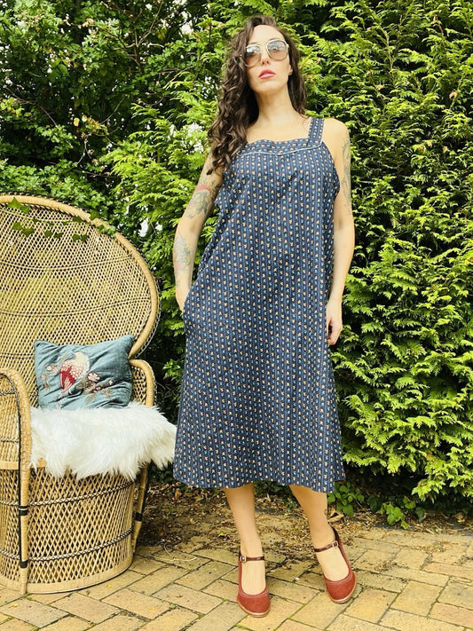 Vintage 1960s Pinafore Dress Ditsy Floral Stripe Print Navy Blue Size 18