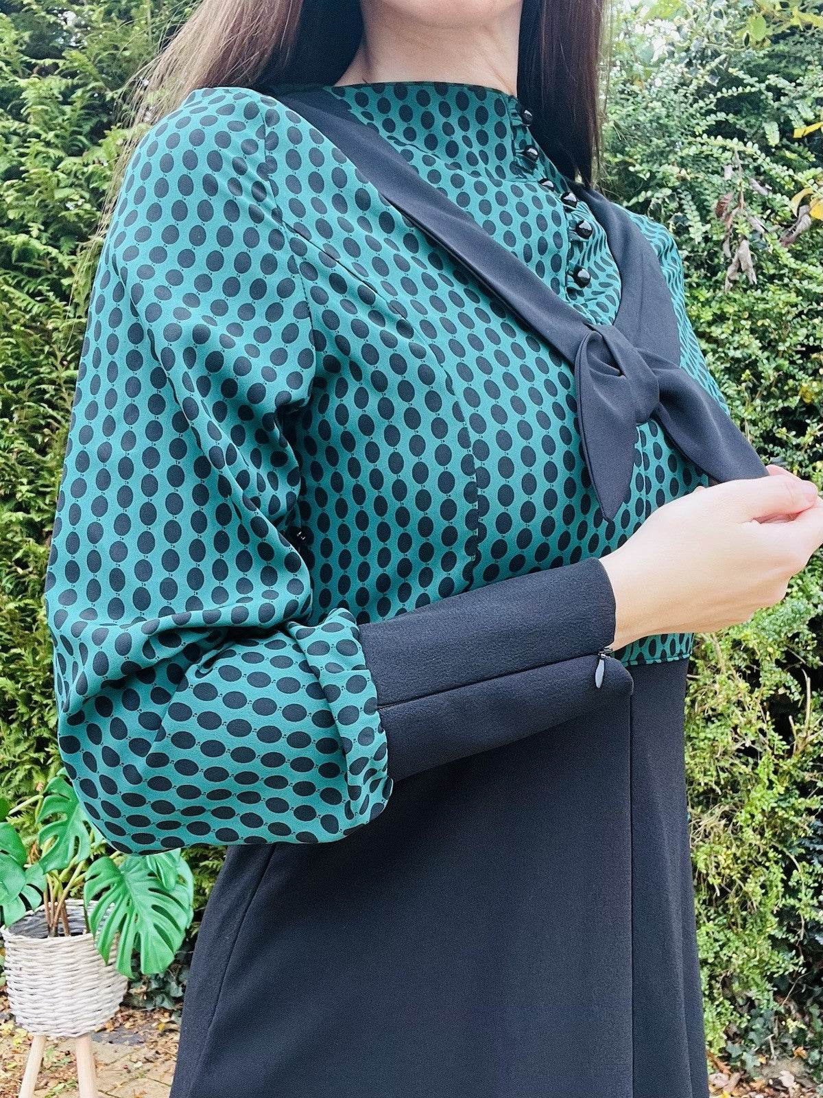 Vintage 70s Long Dress Size 8 High Neck Long Sleeves Retro Polkadot Black Green