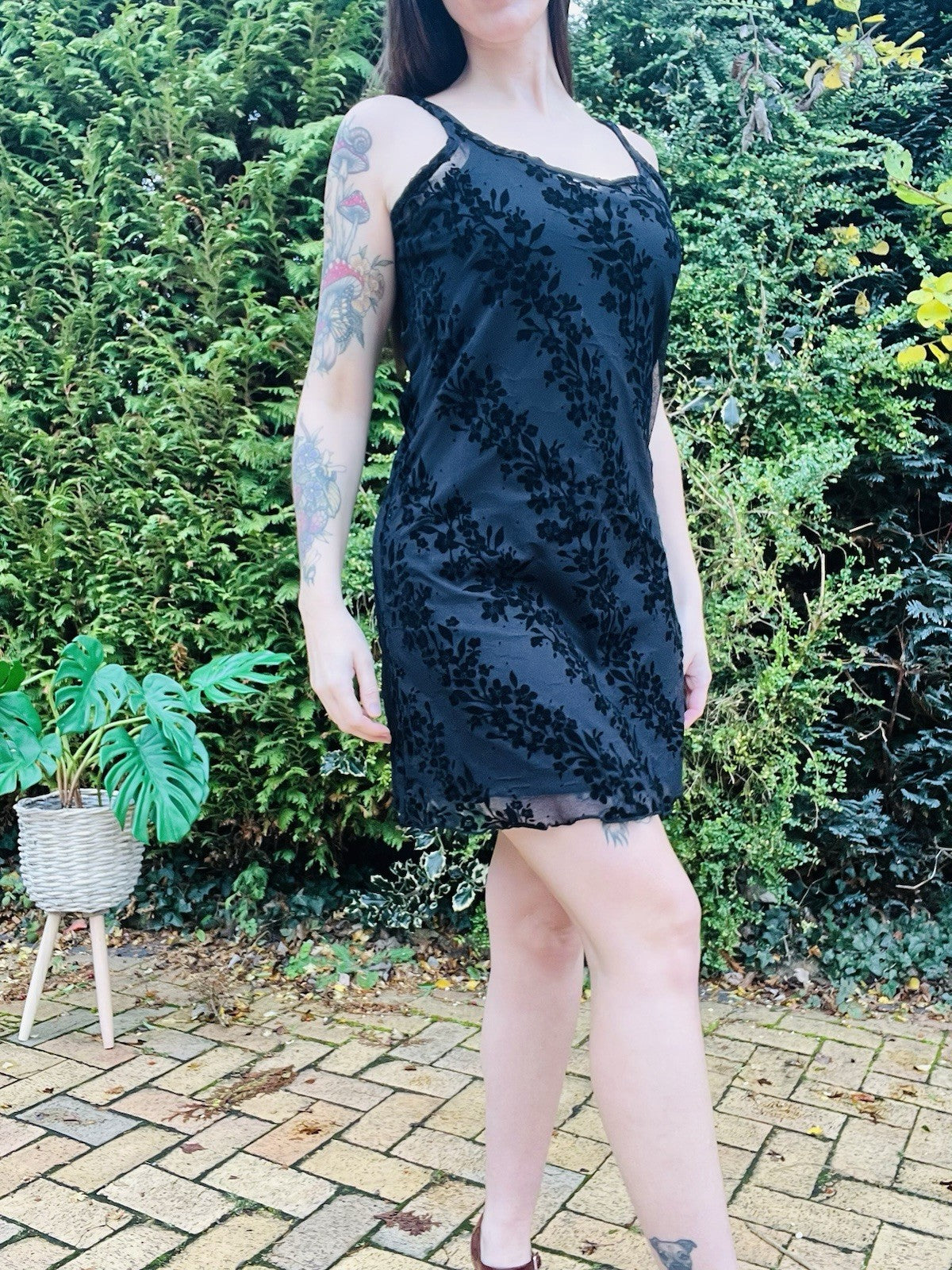 Y2K strappy mini dress Black Size 12 Whimsigoth Ditsy Floral Velvet Detail