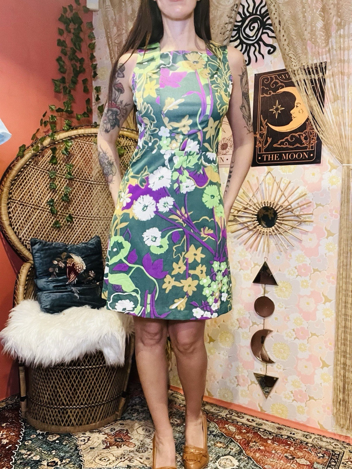 Vintage 1960s Mini Dress Size 12 Mod Gogo Retro Shift Dress Green Floral Design