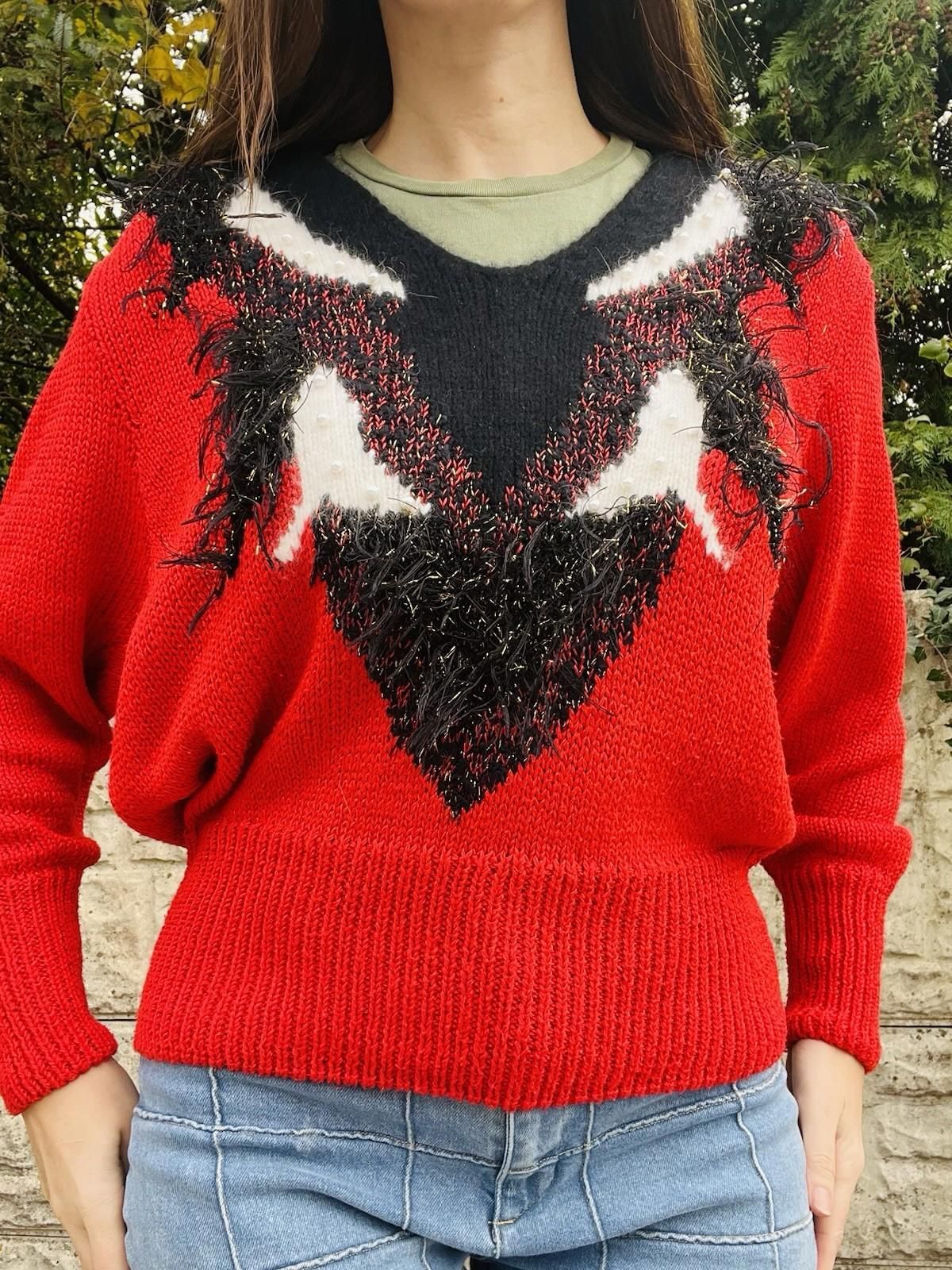 Vintage 1980s red Jumper size 12 14 Retro Funky Bold Knitted Sweater V Neck