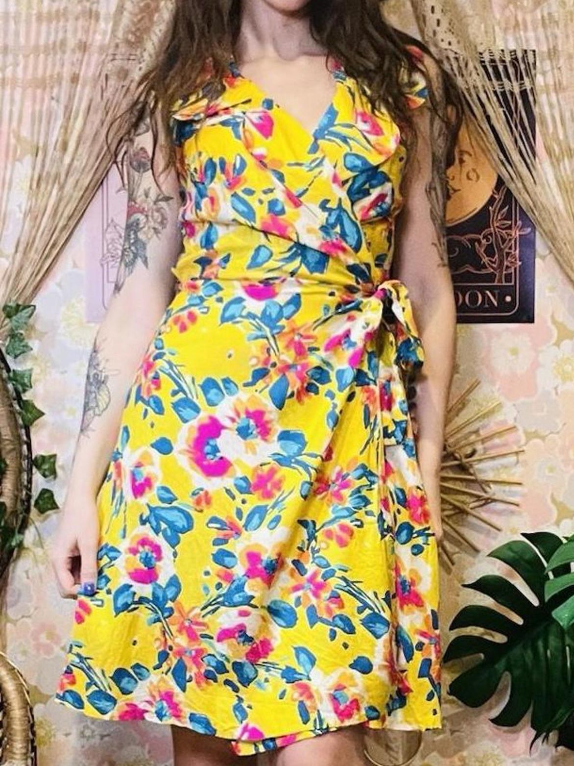 Vintage Summer Floral Dress Short Wrap Dress With Collar Bold Yellow Print 8 10