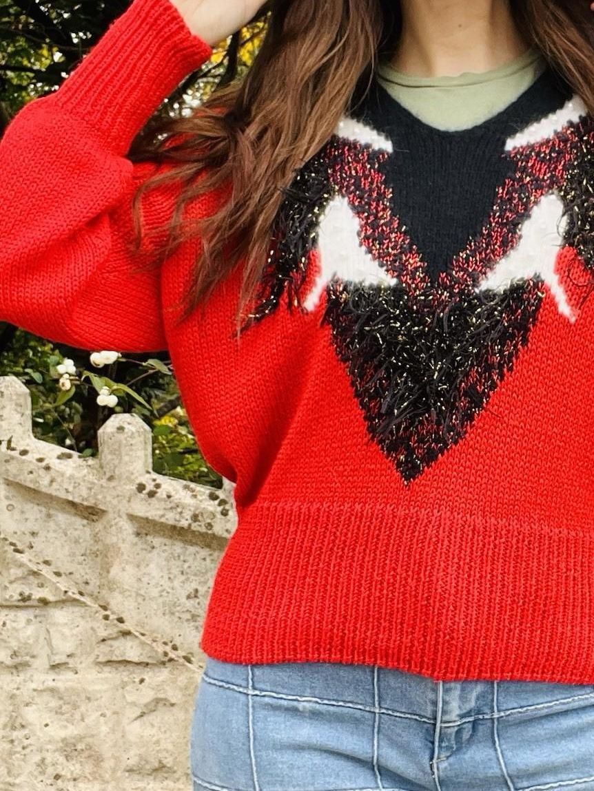 Vintage 1980s red Jumper size 12 14 Retro Funky Bold Knitted Sweater V Neck