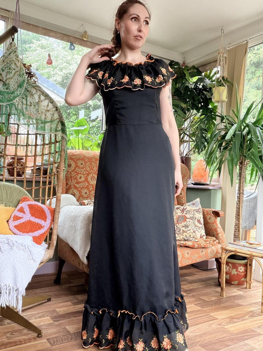 Vintage 1970s Maxi Dress Embroidered Floral Ruffles Long Retro Dress Size 10